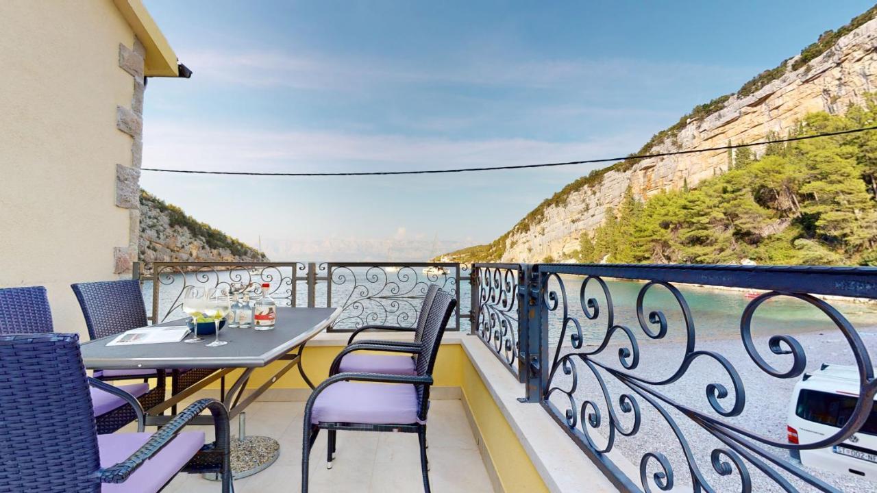 Zen-Pok House On The Beach - Pokrivenik Zastražišće Dış mekan fotoğraf