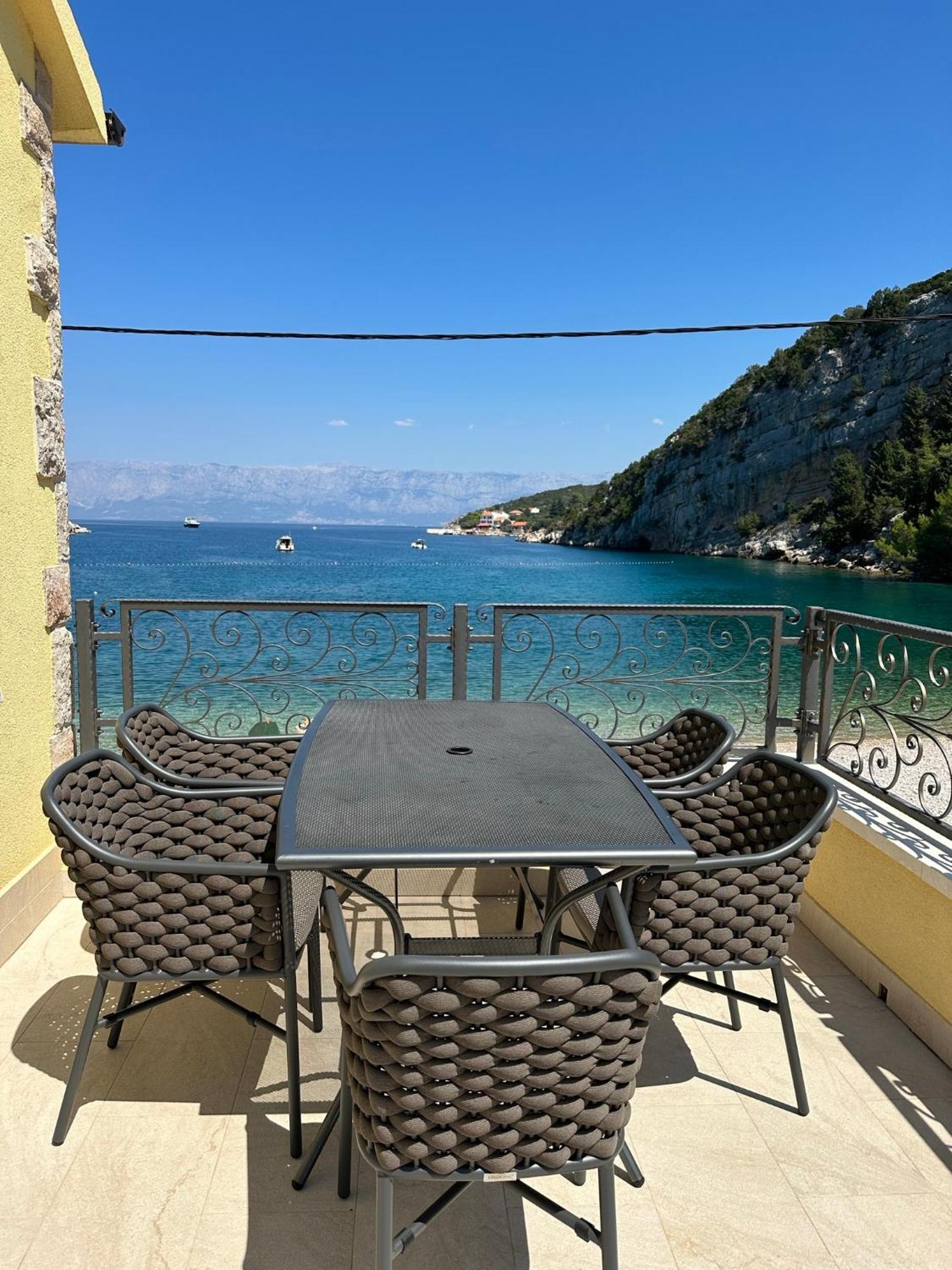 Zen-Pok House On The Beach - Pokrivenik Zastražišće Dış mekan fotoğraf